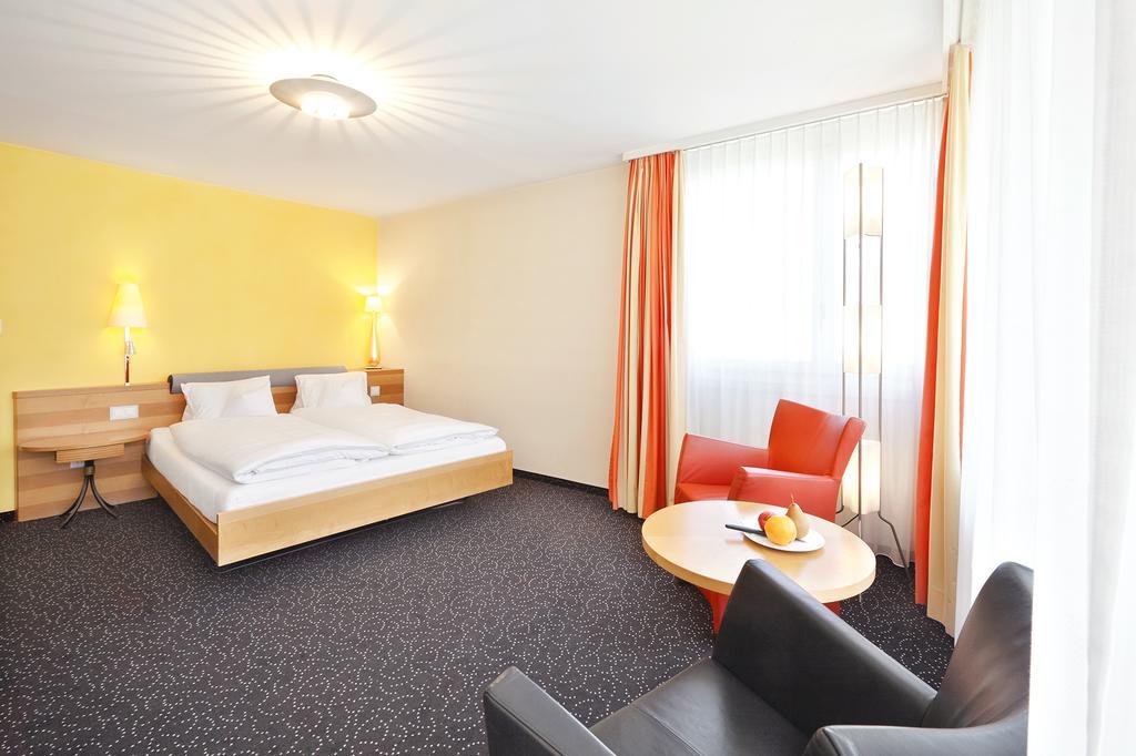 Hotel Eden Im Park Rheinfelden Exterior foto